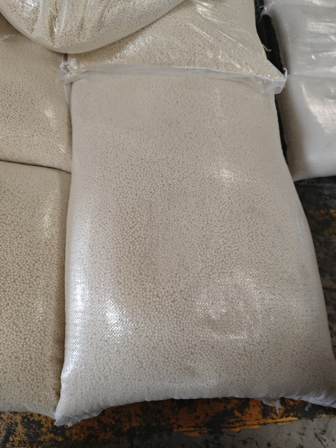 Middle-Temperature Hot Melt Adhesive Eco-Friendly Hot Melt Glue Granules EVA High Bond Strength