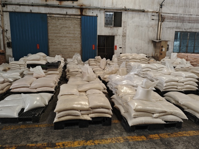 Low-Temperature Hot Melt Glue Granules Global Export Wholesale Hot Melt Glue Granules High Bond Strength EVA Hot Melt adhesive