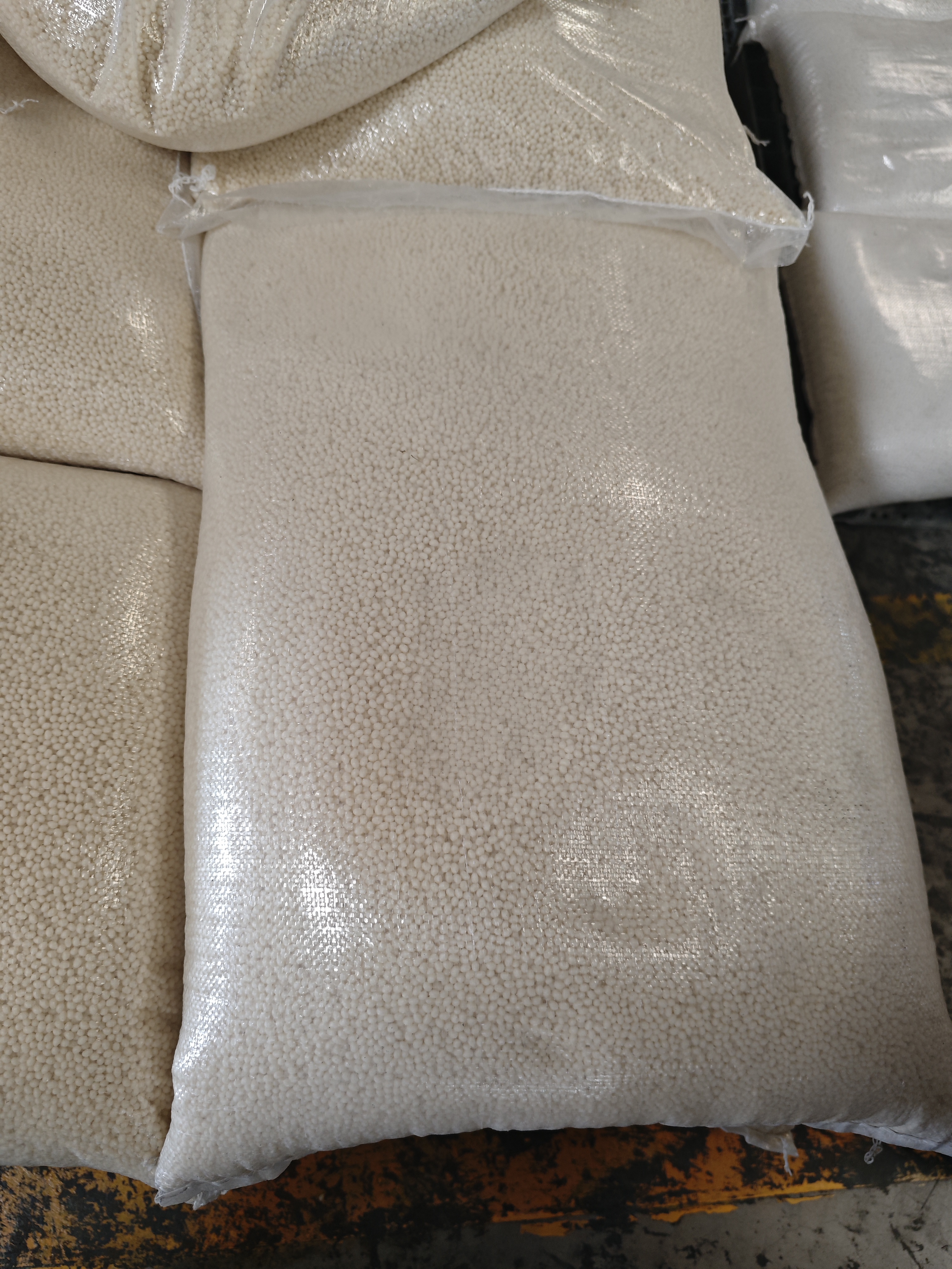 EVA Hot Melt adhesive Low-Temperature for furniture Global Export Wholesale Hot Melt Glue Granules High Bond Strength