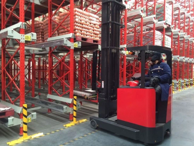 Shuttle Rack System,Warehouse Storage Solutions & Racks | Voxreal Fixture
,Supermarket, Retail Chain Gondola Shelves and LED Lighting Manufacturer. 