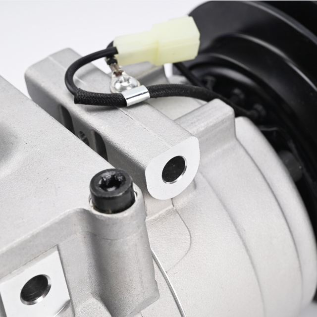 侠庚 XG110305 HS15 压缩机 | 适配福特Ranger | 直装式 | 12V A1 143mm | OE F500RZWLA07