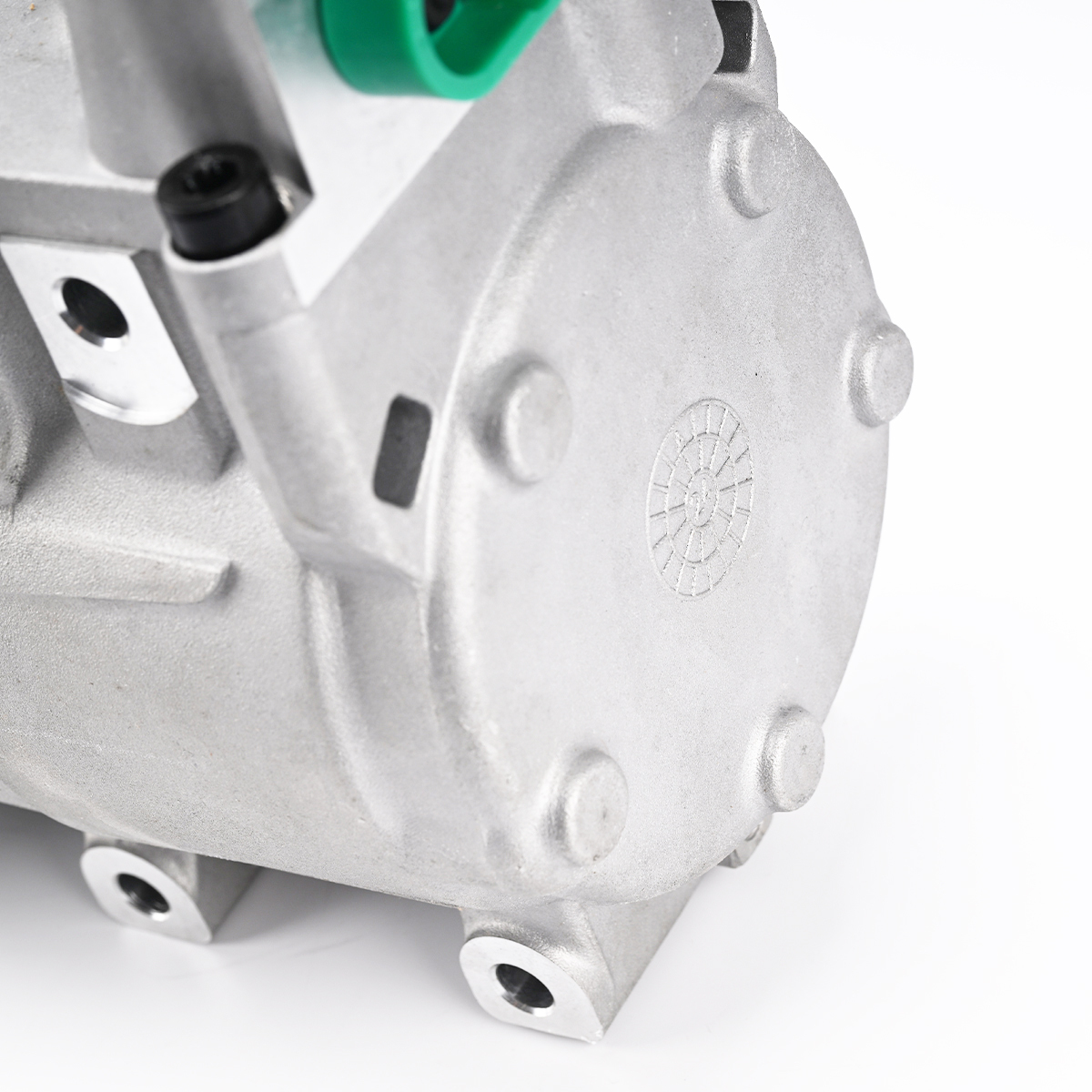 XiaGeng XG110305 HS15 Compressor for Ford Ranger | Direct Mounting | 12V A1 143mm | OE#F500RZWLA07