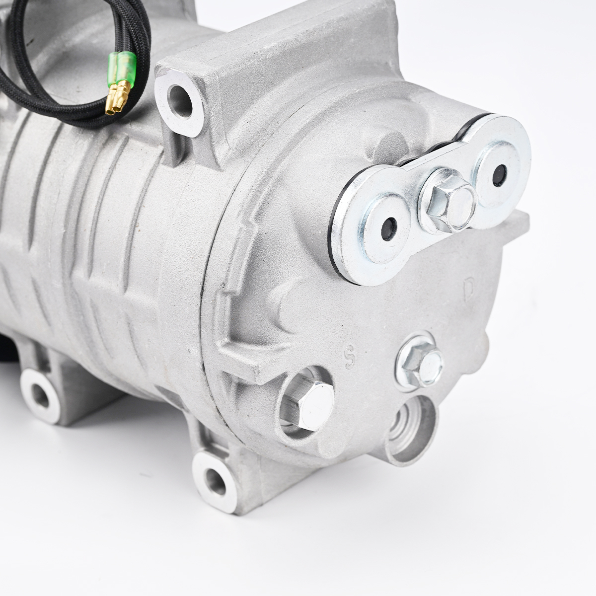 XiaGeng XG110367 24V Heavy-Duty Compressor for Refrigerator Trucks | TM21 A2 Groove 145mm