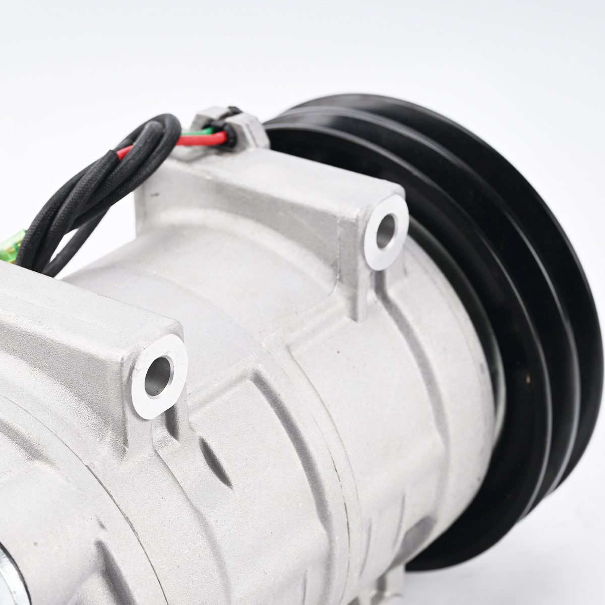XiaGeng XG110367 24V Heavy-Duty Compressor for Refrigerator Trucks | TM21 A2 Groove 145mm