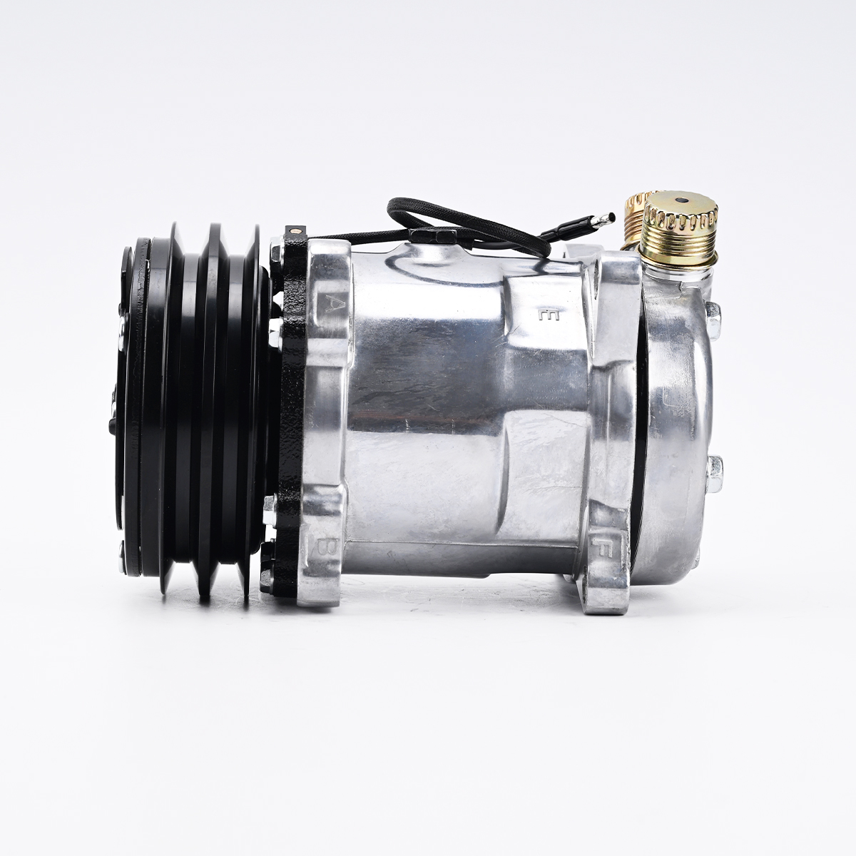 XiaGeng XG110687 AC Compressor for Sanden 4525, 6642, 6677, 6678