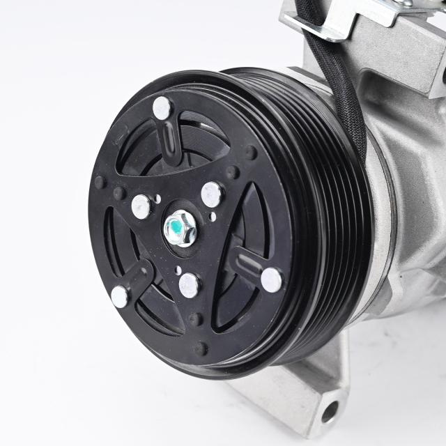 侠庚 XG110058 空调压缩机 | 适配福特翼搏/嘉年华 | OE H1BH19D629CA