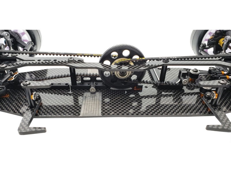 Medius X20 '21 carbon 1/10 EP (SER400037)