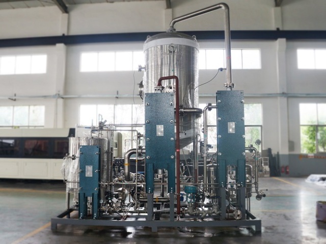 Skid mounted evaporating unit