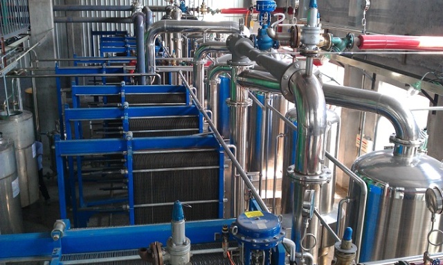 TVR multi-effect evaporation and concentration device