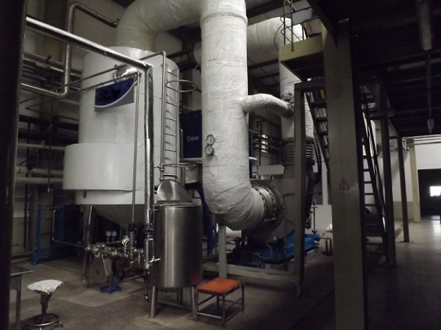 MVR multi-effect evaporation and concentration device