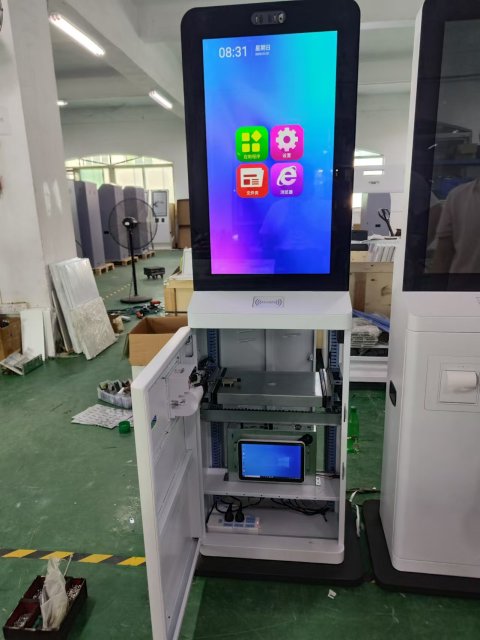 SS07 Hotel Self-Service Check-In Kiosk with Barcode Scanner