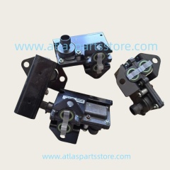 1089057543 Original Industrial Compressor Parts differential pressure transducer for Atlas Copco air compressor parts