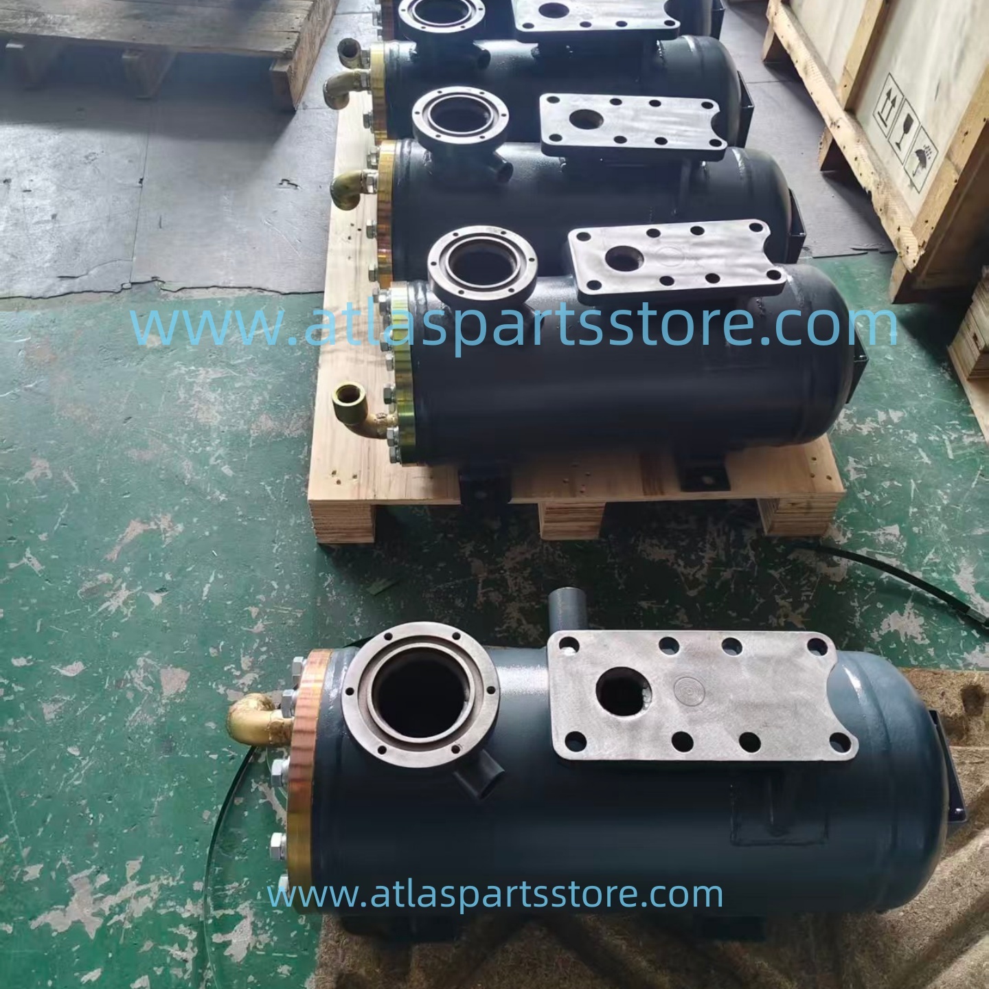 1092301219/1092301218/2205176960/2205190545/2205261511/2205489570  Atlas Copco Air/Oil Separator Tank