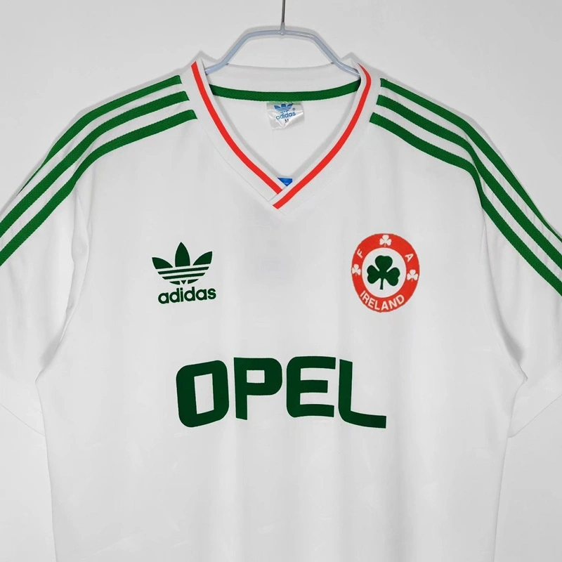 1990 IRELAND AWAY