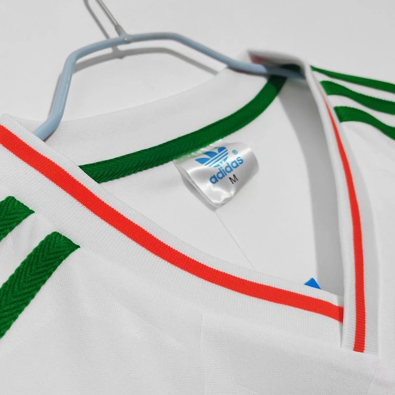 1990 IRELAND AWAY