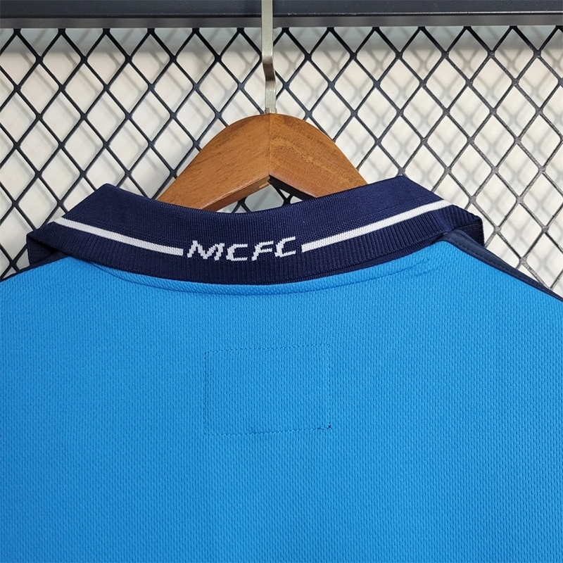 2001-02 MANCHESTER CITY HOME