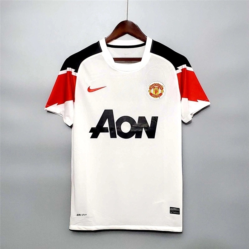 2010-11 MANCHESTER UNITED AWAY