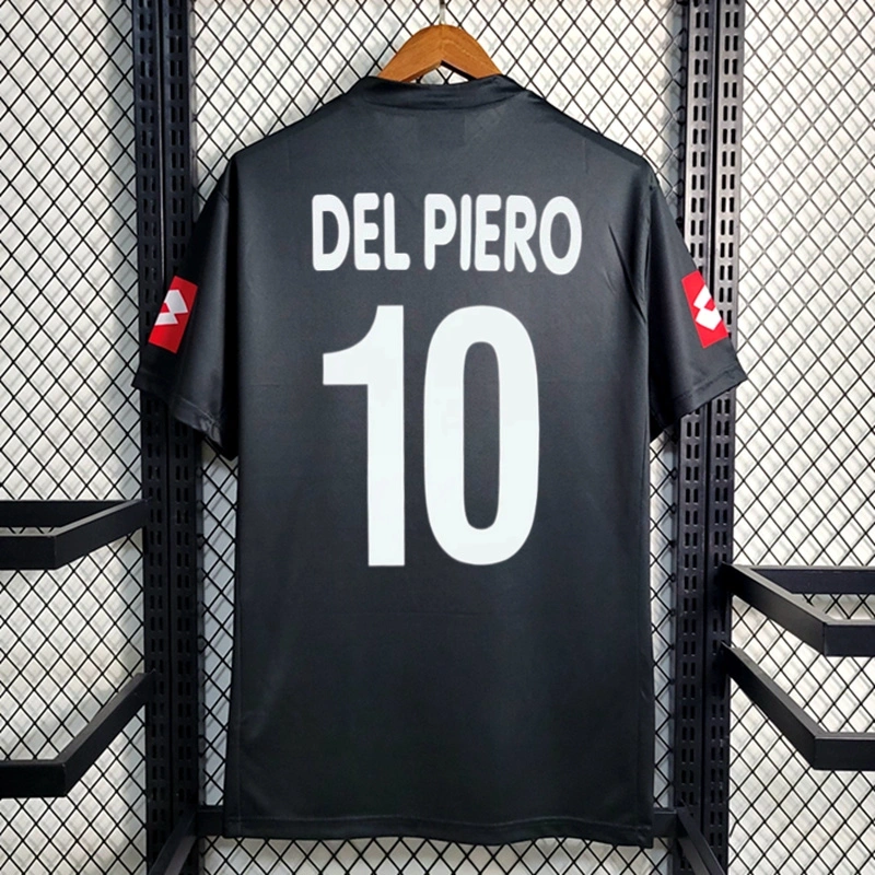 2001-02 JUVENTUS AWAY