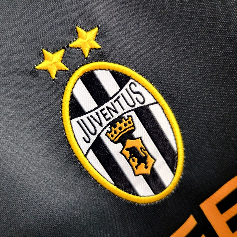2001-02 JUVENTUS AWAY