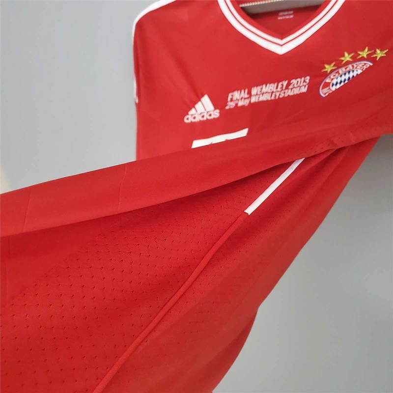 2013-14 BAYERN MUNICH HOME