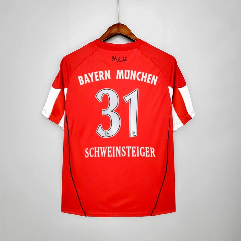 2010-11 BAYERN MUNICH HOME
