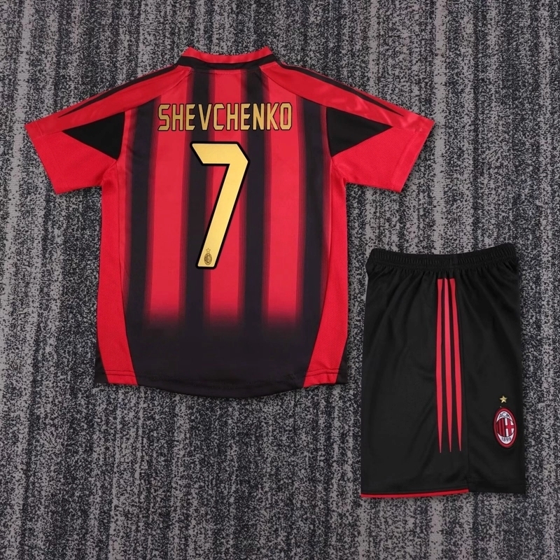 2004-05 AC MILAN HOME KIDS KIT