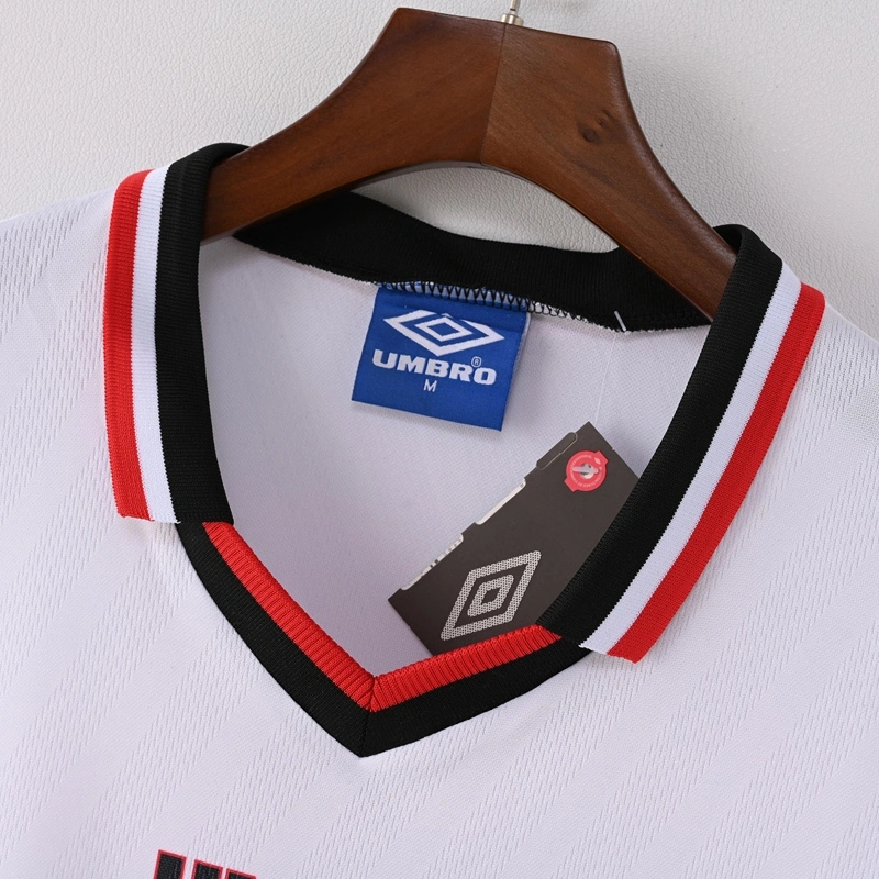 1996-97 MANCHESTER UNITED AWAY