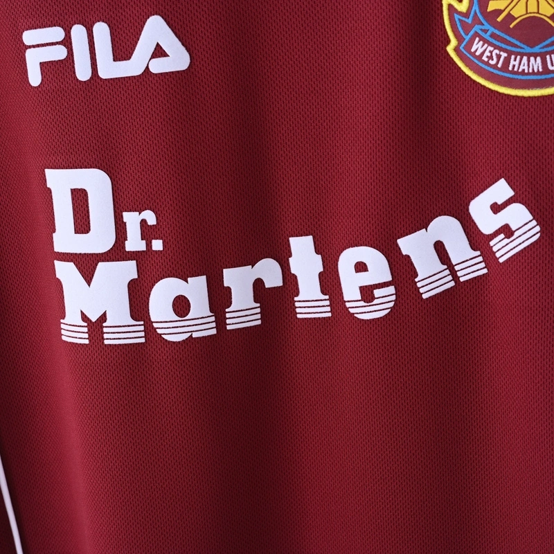 1999-01 WEST HAM UNITED HOME