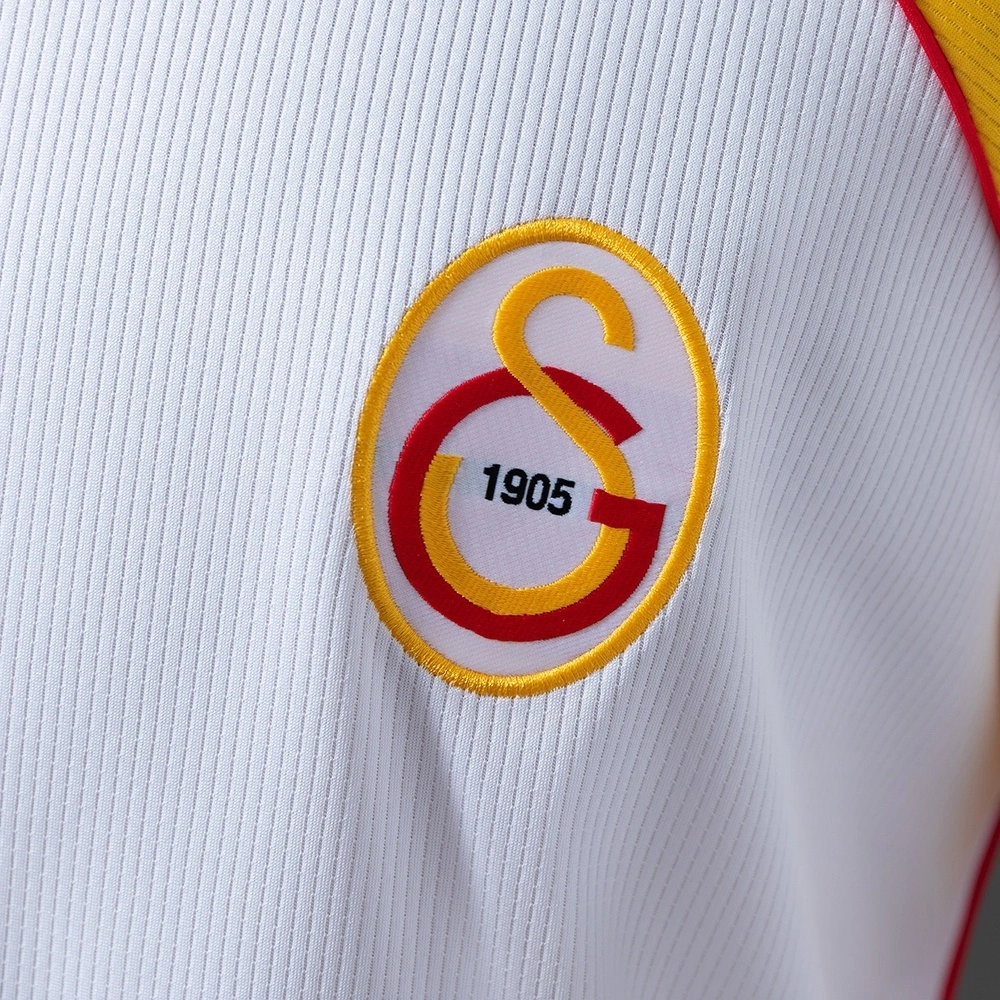 1999-00 GALATASARAY AWAY