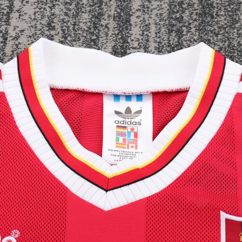 1995-96 LIVERPOOL HOME KIDS KIT