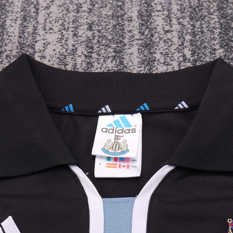 2000-01 NEWCASTLE AWAY KIDS KIT