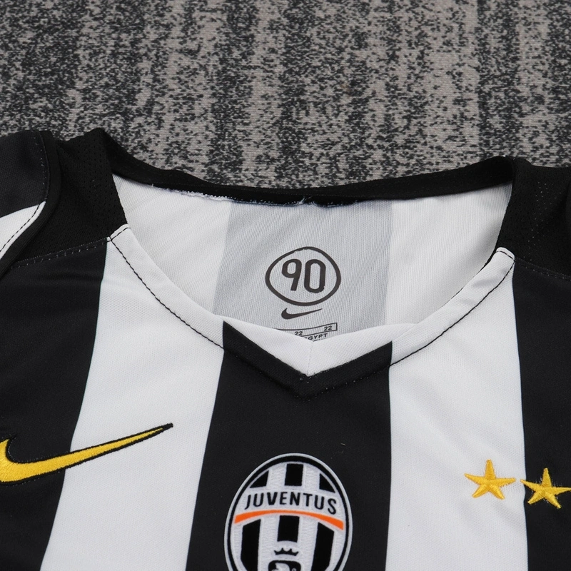 2004-05 JUVENTUS HOME KIDS KIT