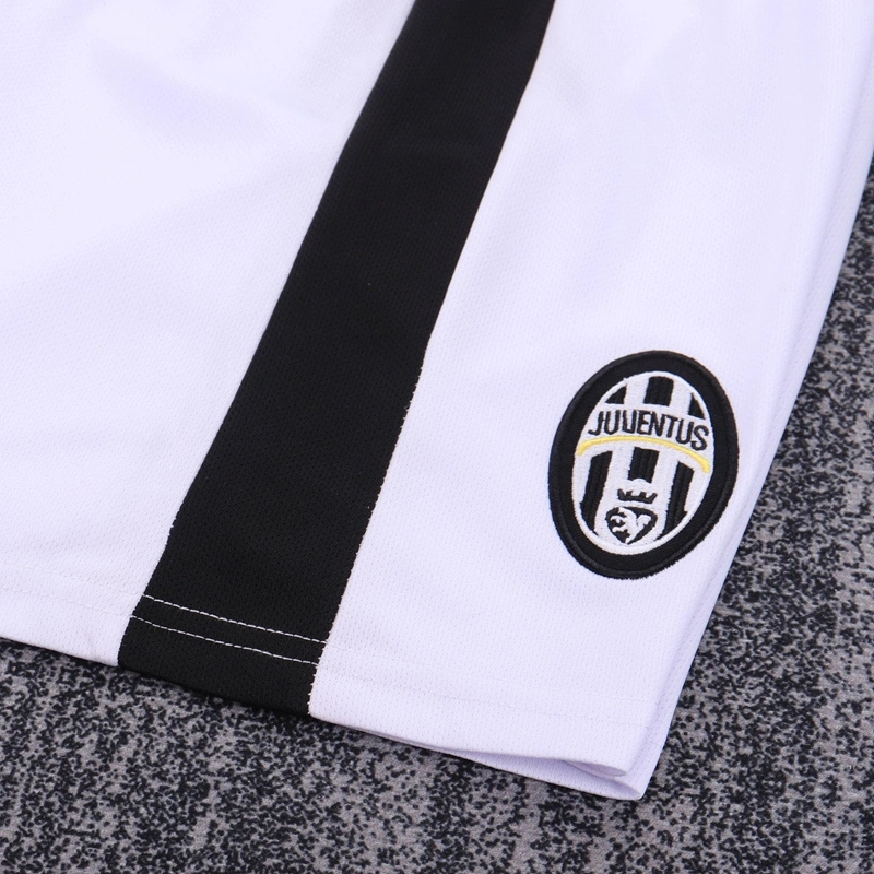 2014-15 JUVENTUS HOME KIDS KIT