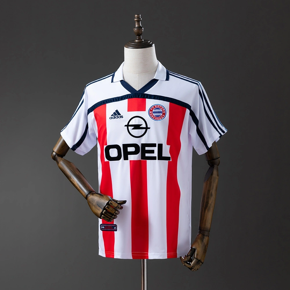2000-02 BAYERN MUNICH AWAY