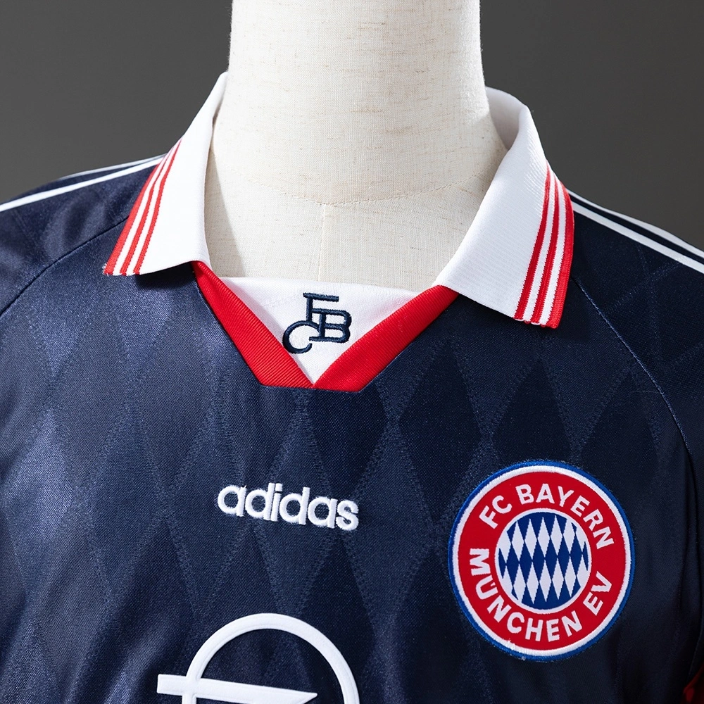 1997-98 BAYERN MÜNCHEN HOME