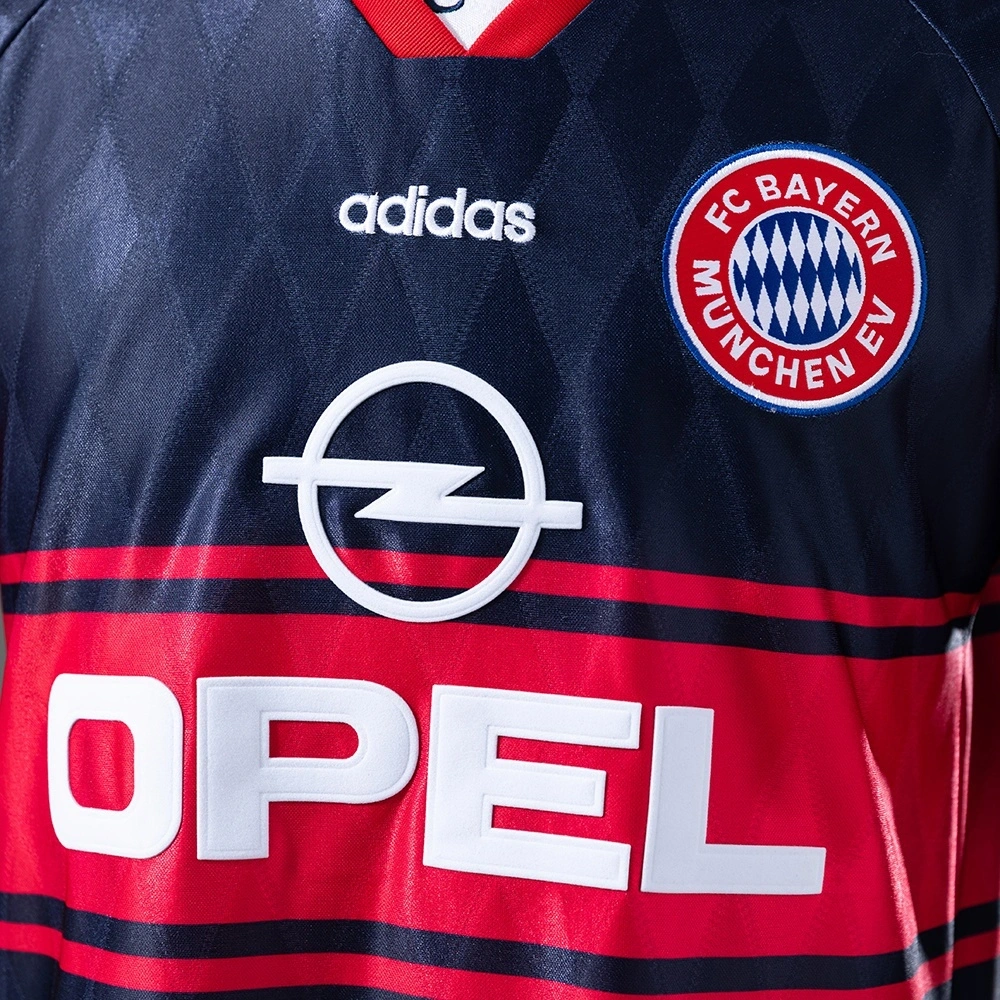 1997-98 BAYERN MÜNCHEN HOME