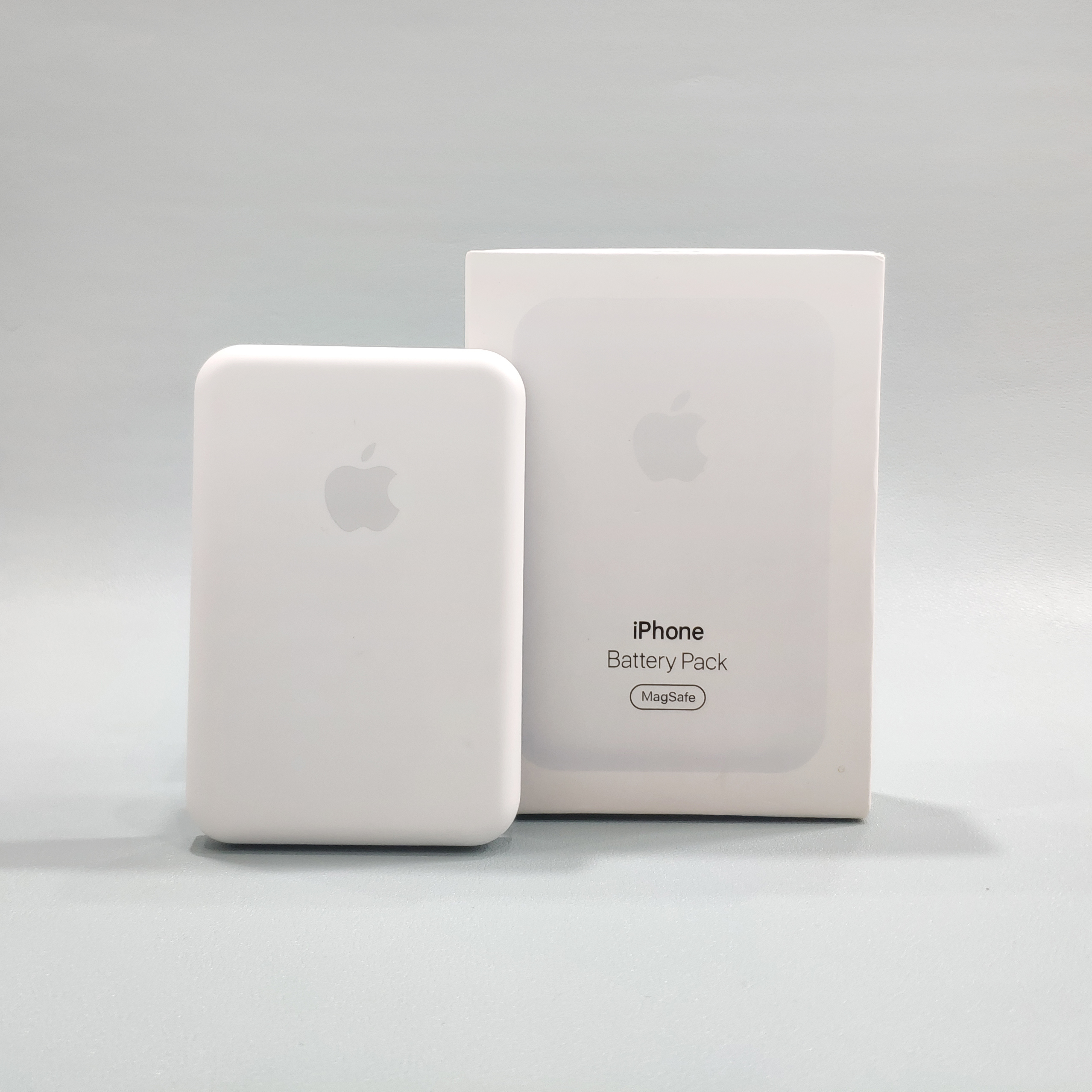 Apple battery wireless mobile power for iPhone 12 13 14 15 16 promax