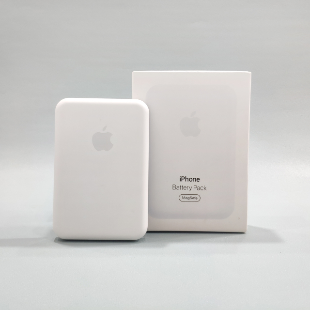 Apple battery wireless mobile power for iPhone 12 13 14 15 16 promax
