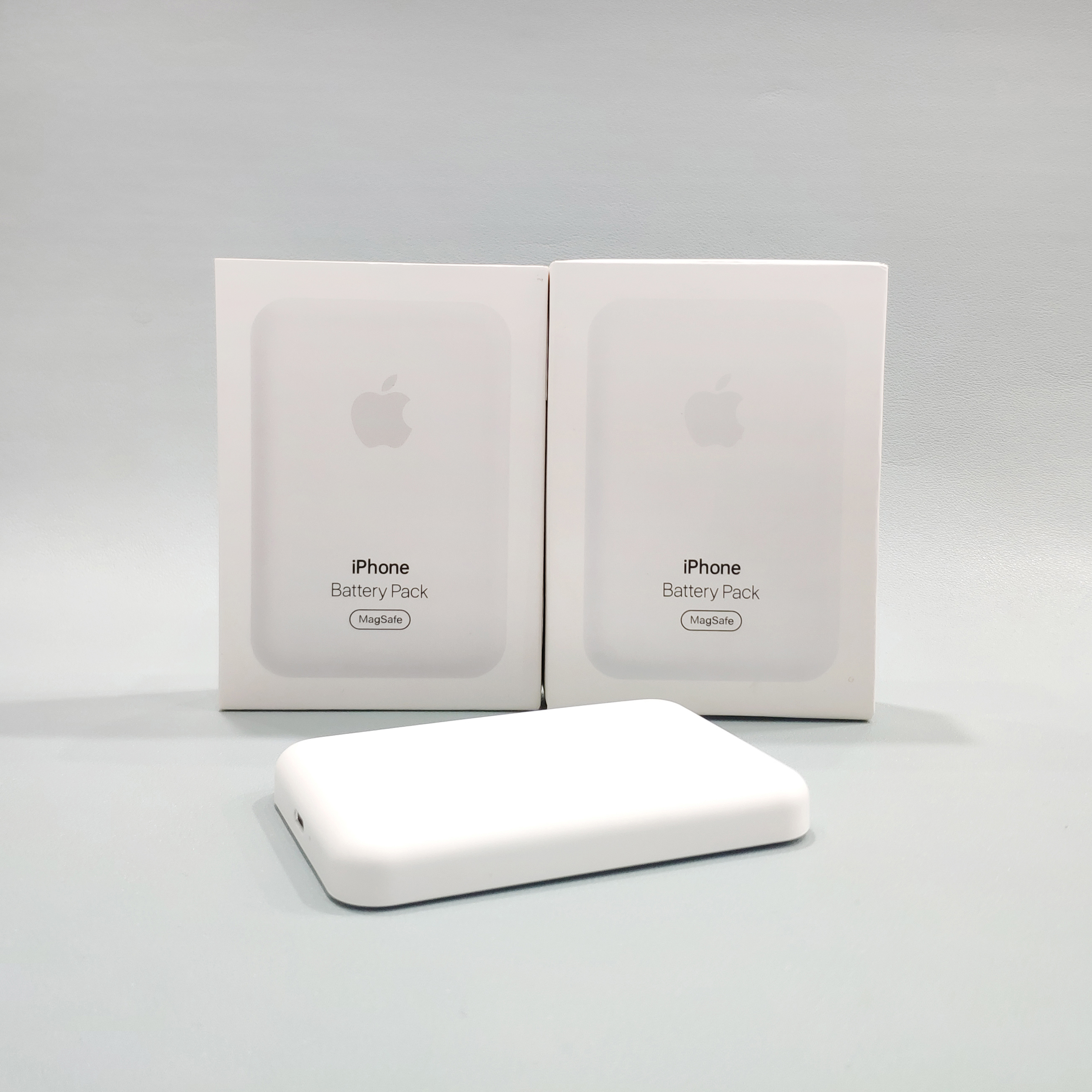 Apple battery wireless mobile power for iPhone 12 13 14 15 16 promax