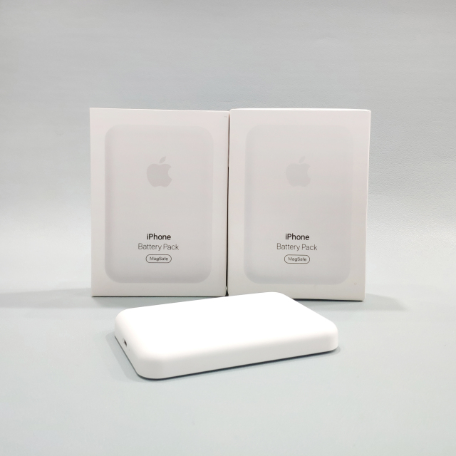 Apple battery wireless mobile power for iPhone 12 13 14 15 16 promax