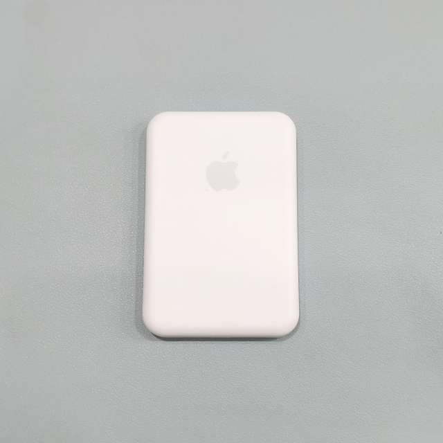 Apple battery wireless mobile power for iPhone 12 13 14 15 16 promax
