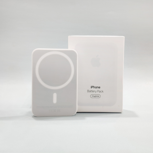 Magsafe battery iPhone battery wireless mobile power bank 5000mah 10000mah