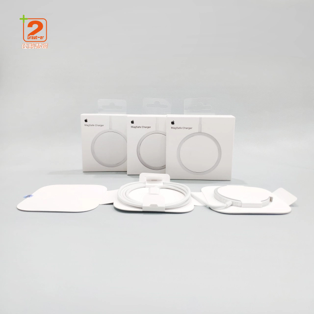 15W magnetic charger for iPhone