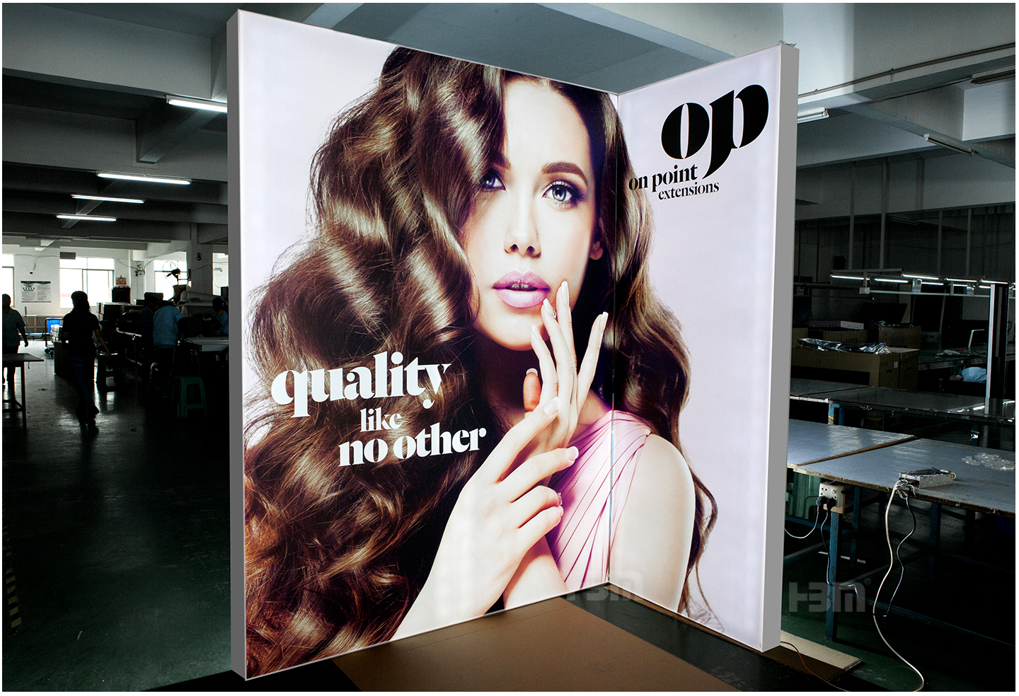 Double-sided light box 