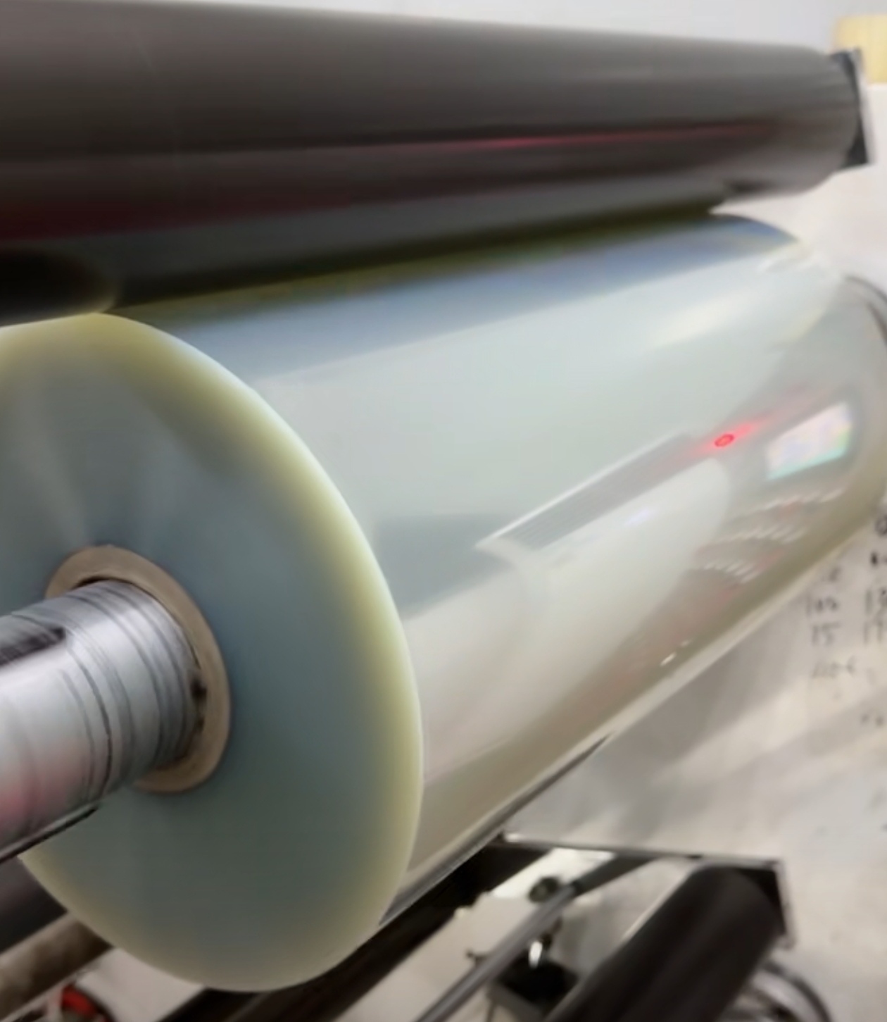 Anti ultraviolet and anti-aging PET film