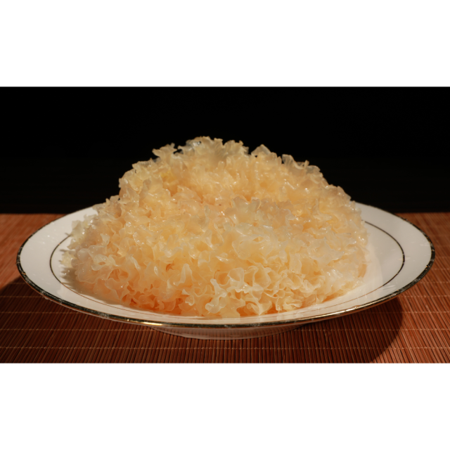 Dried Silver Fungus (Tremella fuciformis)