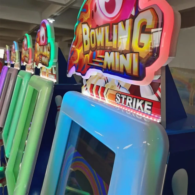 Indoor Sport Coin Operated Arcade Game Kids Bowling Games Simulator Mini Bowling Machine Price