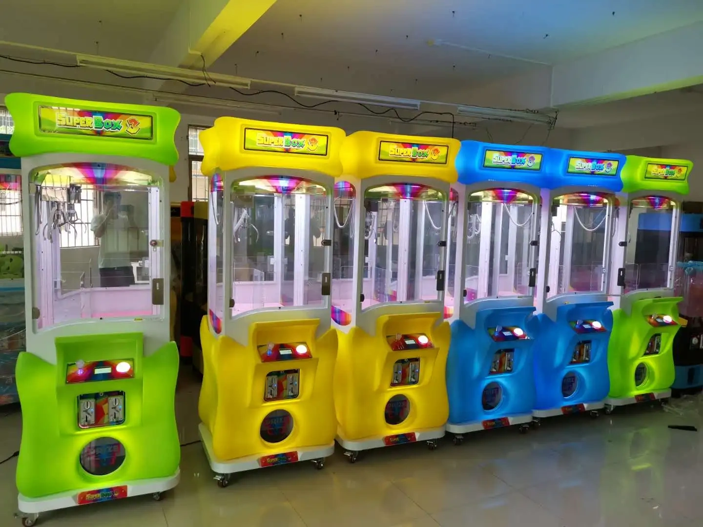 Threeplus Amusement Machine Super Box 3 Coin Operated Claw Crane Machine Prize Game