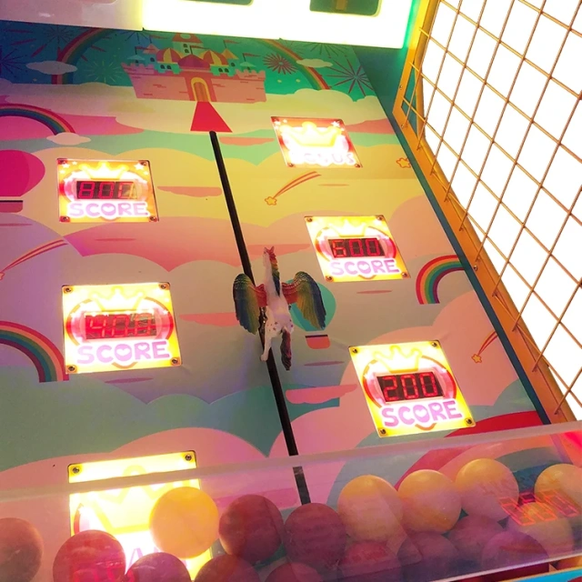 Threeplus Throwing Ball Pixel Game Machine with Horse Racing