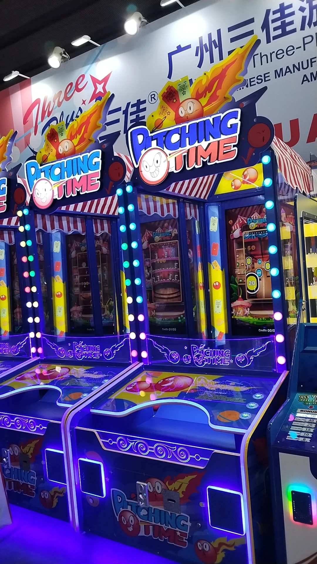Threeplus Factory Directly Sale 3 Player Ball Pitching Game Machine Video Amusement Coin Operated Ticket Arcade Games for Sale